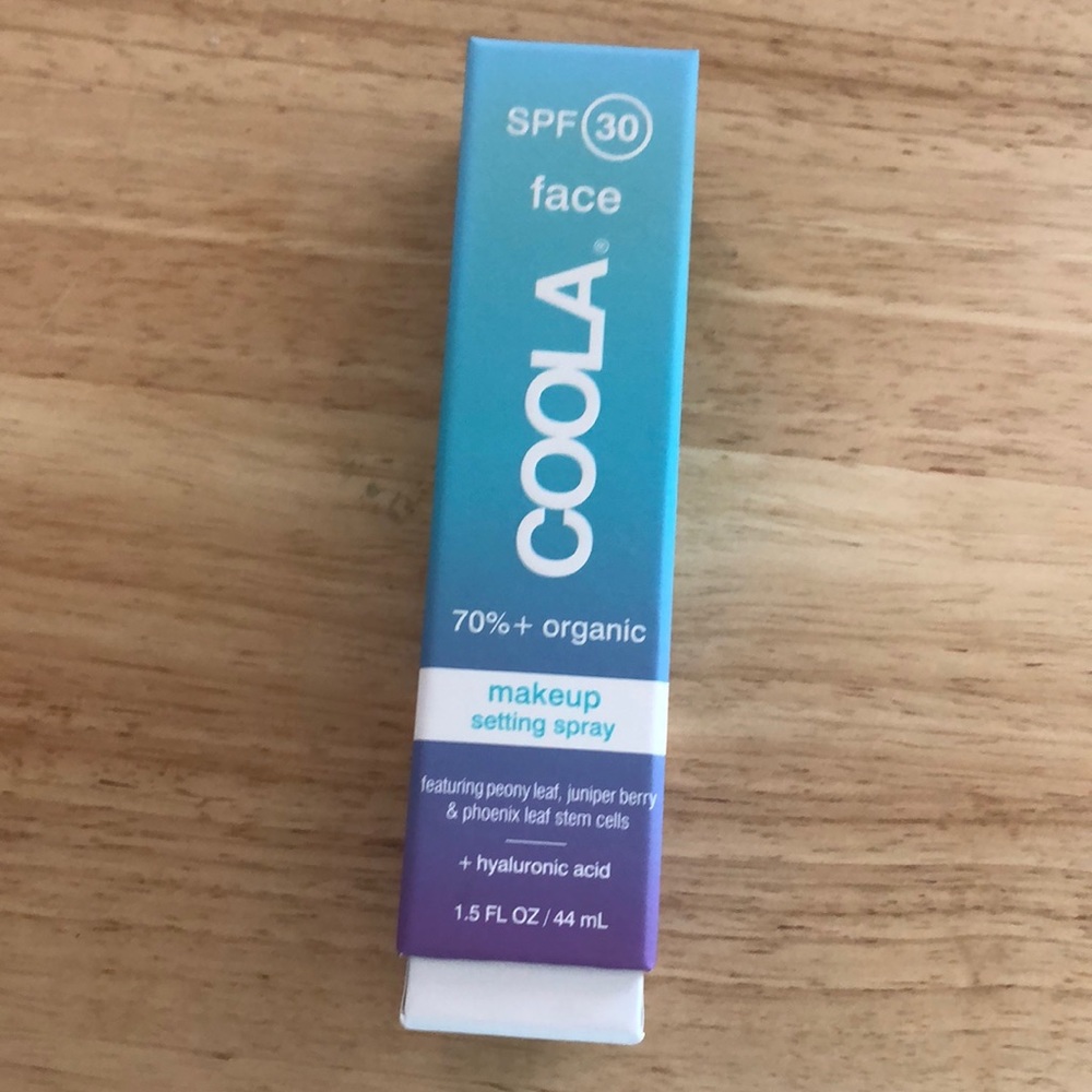 Coola SPF 30 make up setting spray